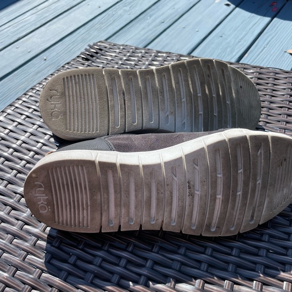 Ryka sneakers black camouflage detail comfortable size 8 excellent condition - Picture 5 of 7